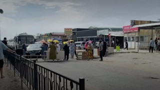 Жители Жанаозена перекрыли дорогу из-за проблем с электричеством